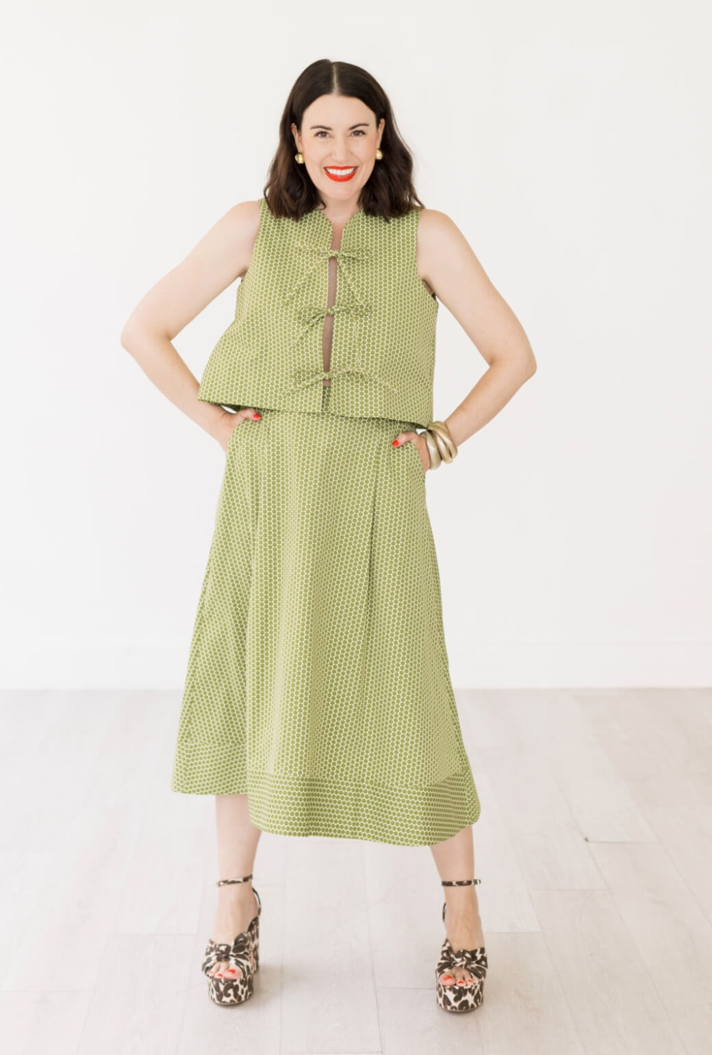 Buru x Val Flat Front MIDI Skirt - Green Polka Dot