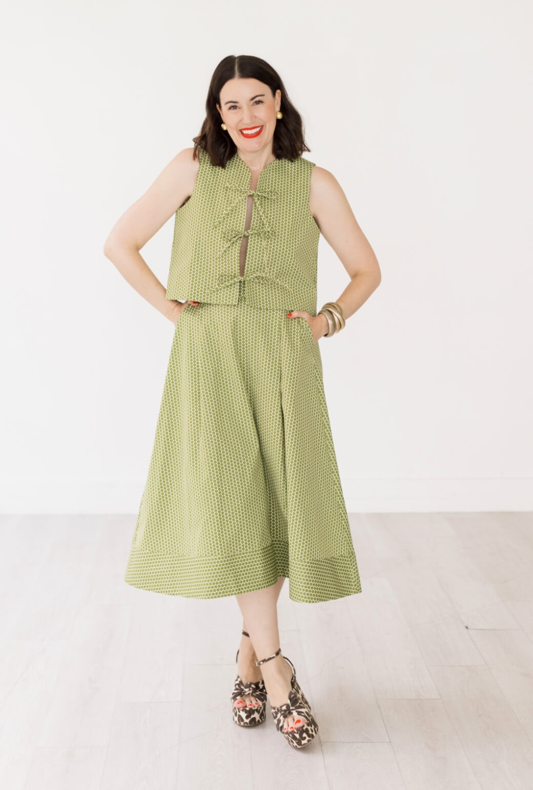 Buru x Val Flat Front MIDI Skirt - Green Polka Dot