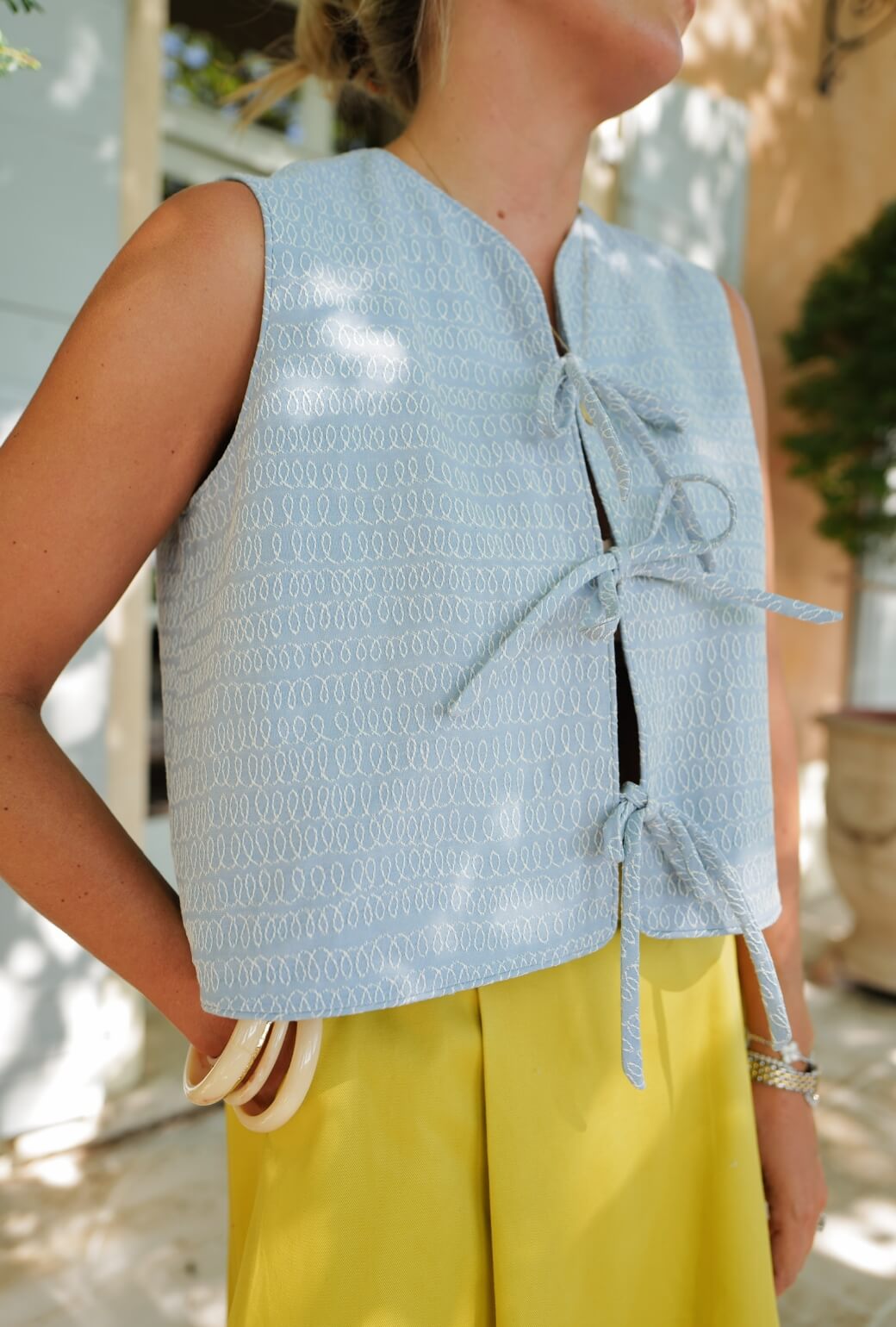 Buru x Megan Stokes The Fife Vest - Embroidered Chambray