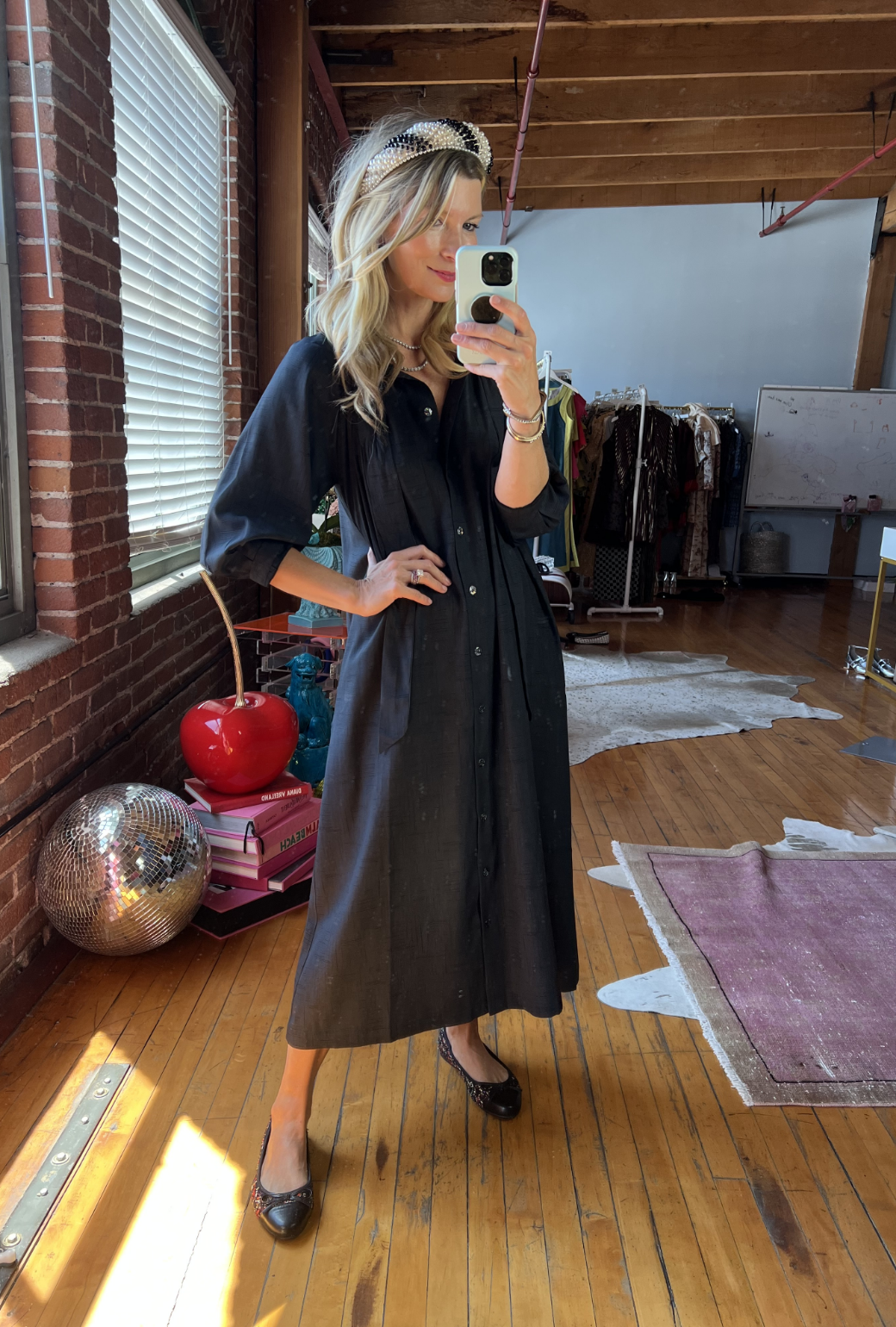 Black cap online toe flats