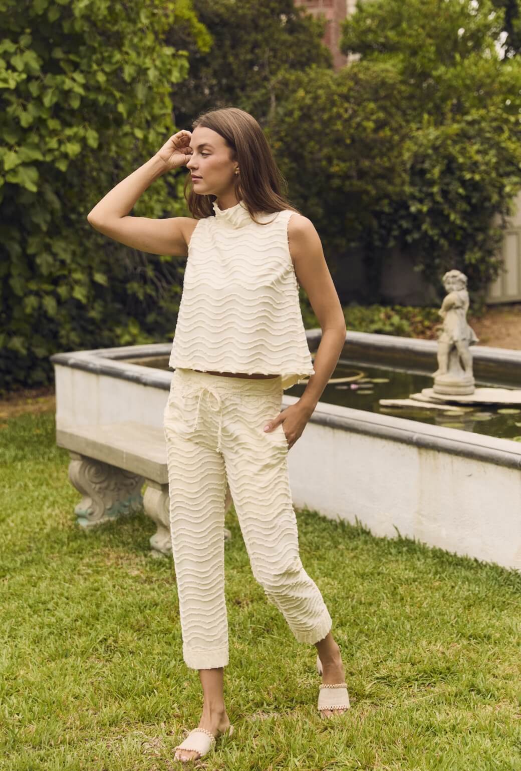 Cropped Sleeveless Mod Top - Ivory Fringe