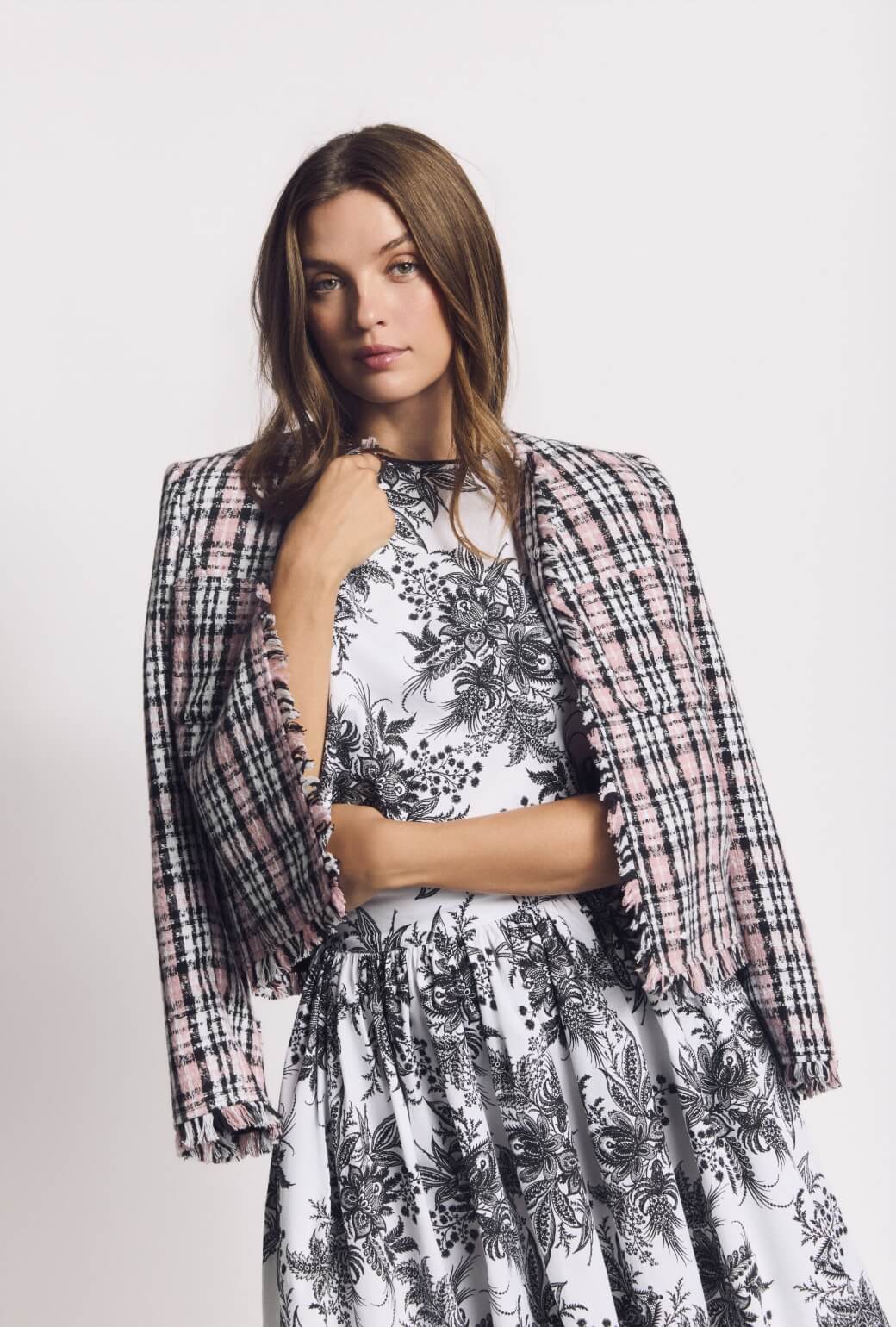 Buru x Val Audrey Top Longline - B&W Botanical