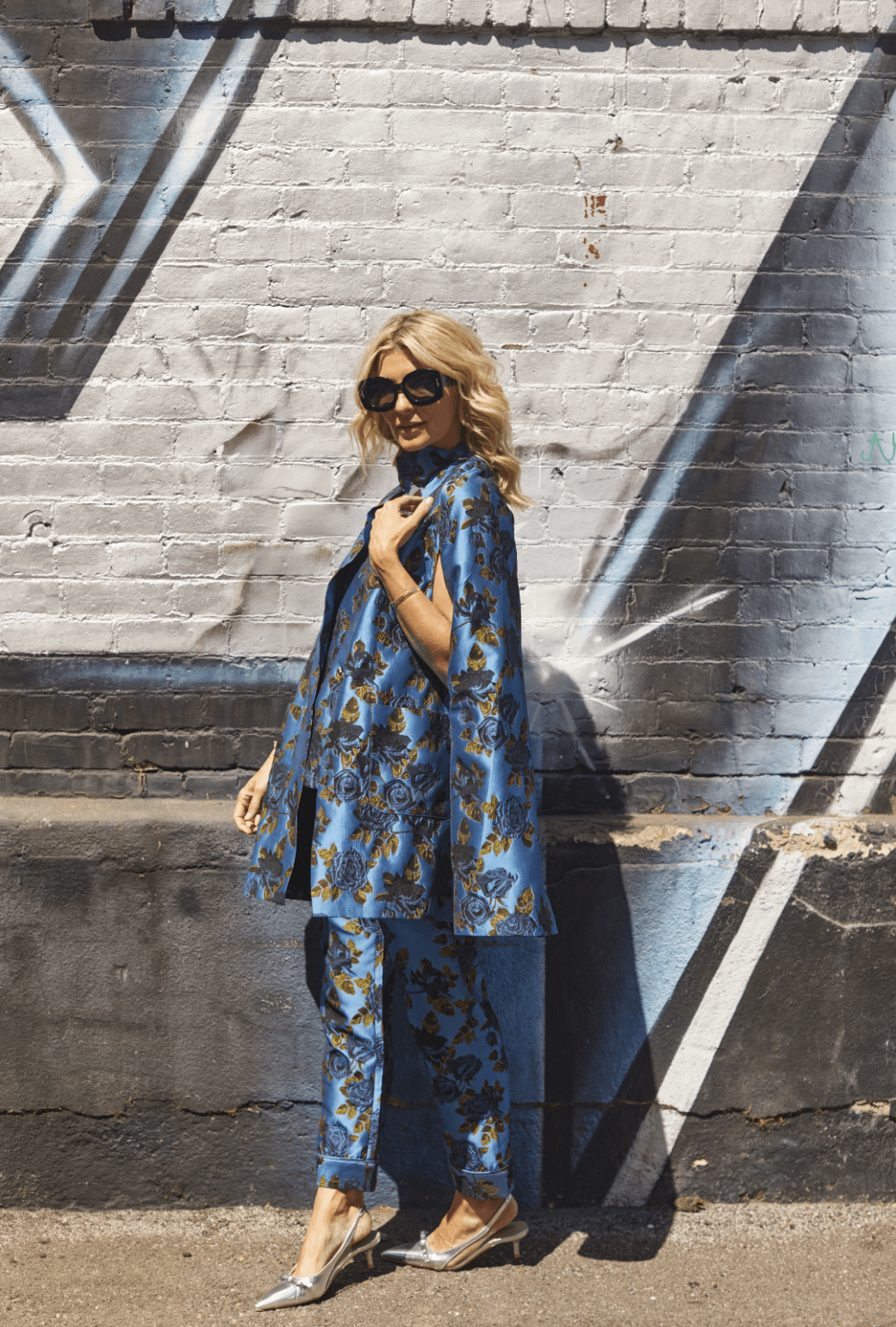 Le Cape - Blue Rose Jacquard – BURU Le Cape - Blue Rose Jacquard – BURU