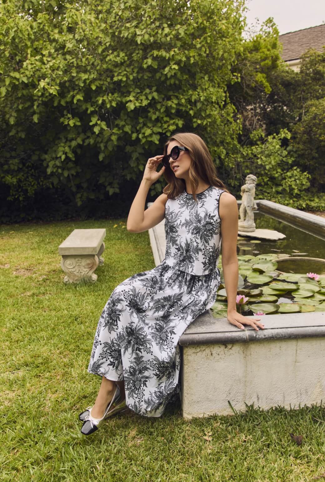 Buru x Val Marilyn Skirt MIDI - B&W Botanical