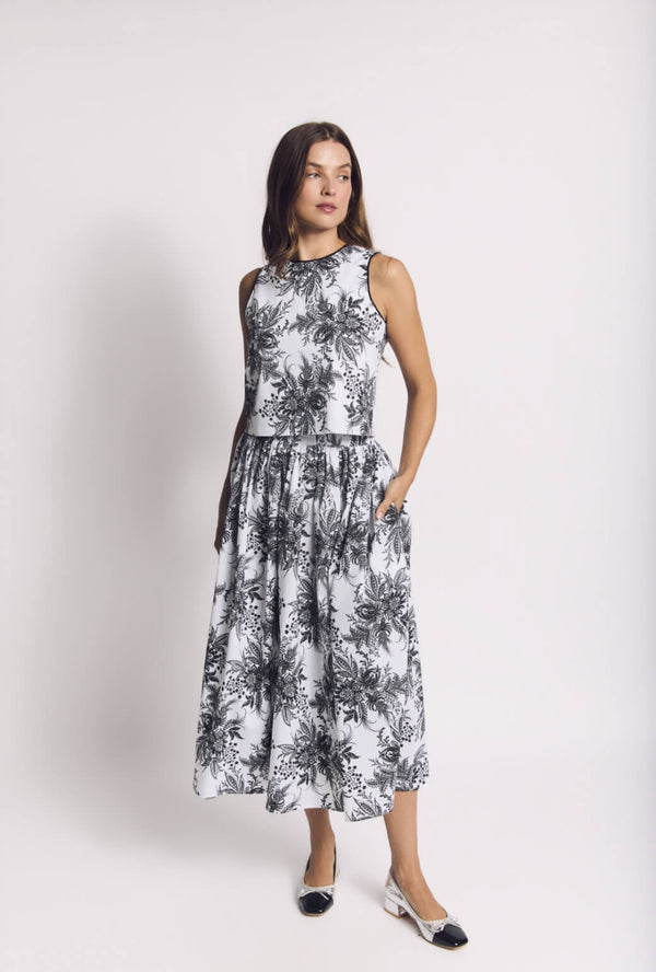 Buru x Val Audrey Top Longline - B&W Botanical