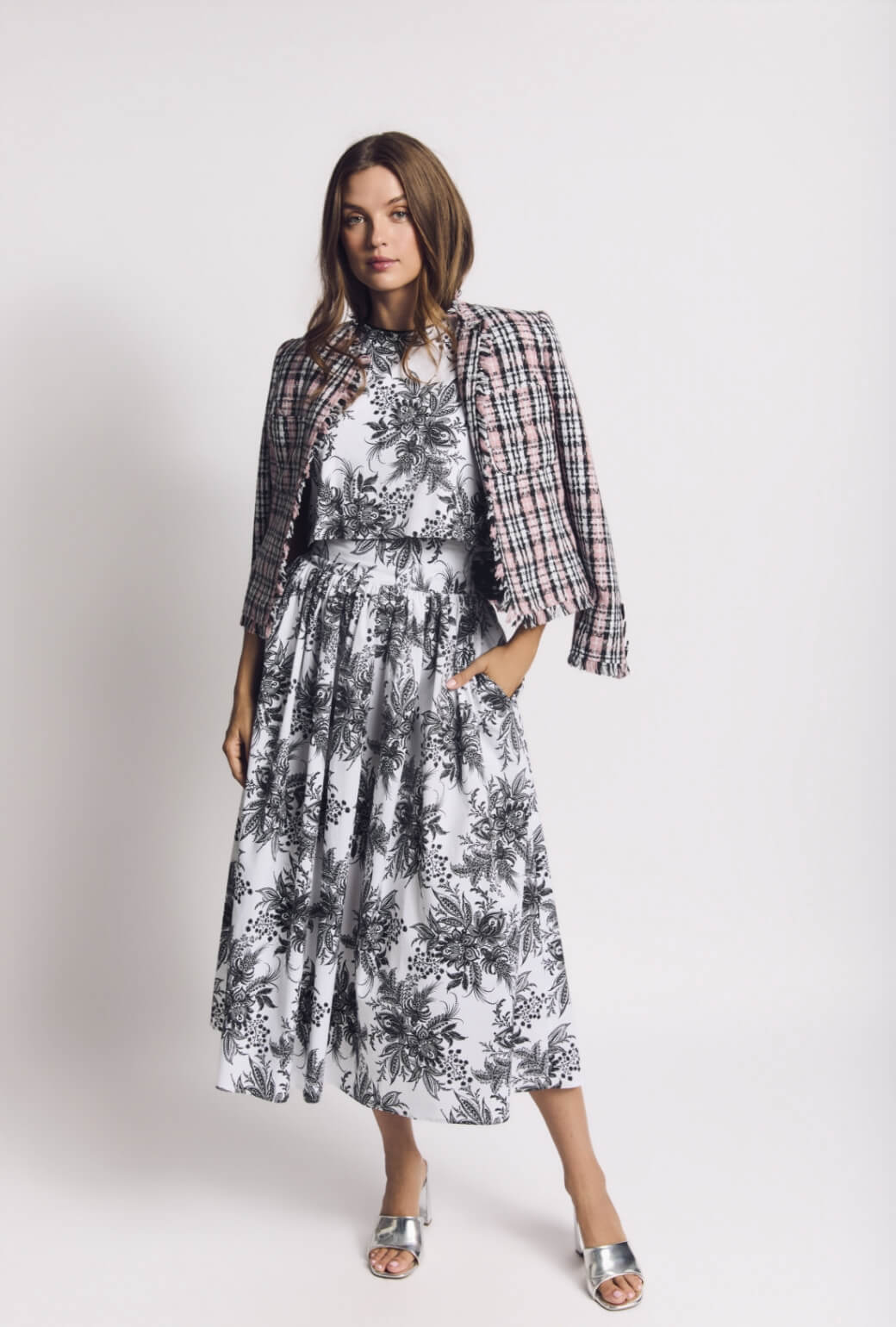 Buru x Val Marilyn Skirt MIDI - B&W Botanical