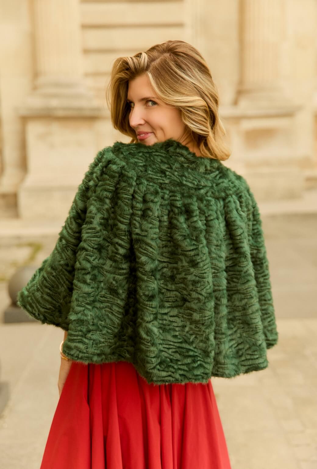 Buru x Anna Kloots Reversible Capelet - Evergreen Fur & Metallic Red Sequins